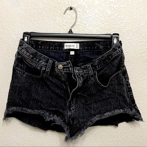 Abercrombie Mid Rise Boyfriend Curve Love Shorts